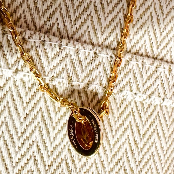 NIB NEW HERMES Mini Pop H Pendant Necklace In Blanc White With Gold Hardware - Picture 4 of 9